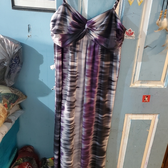 Large long bouncy strap dress - Picture 1 of 1